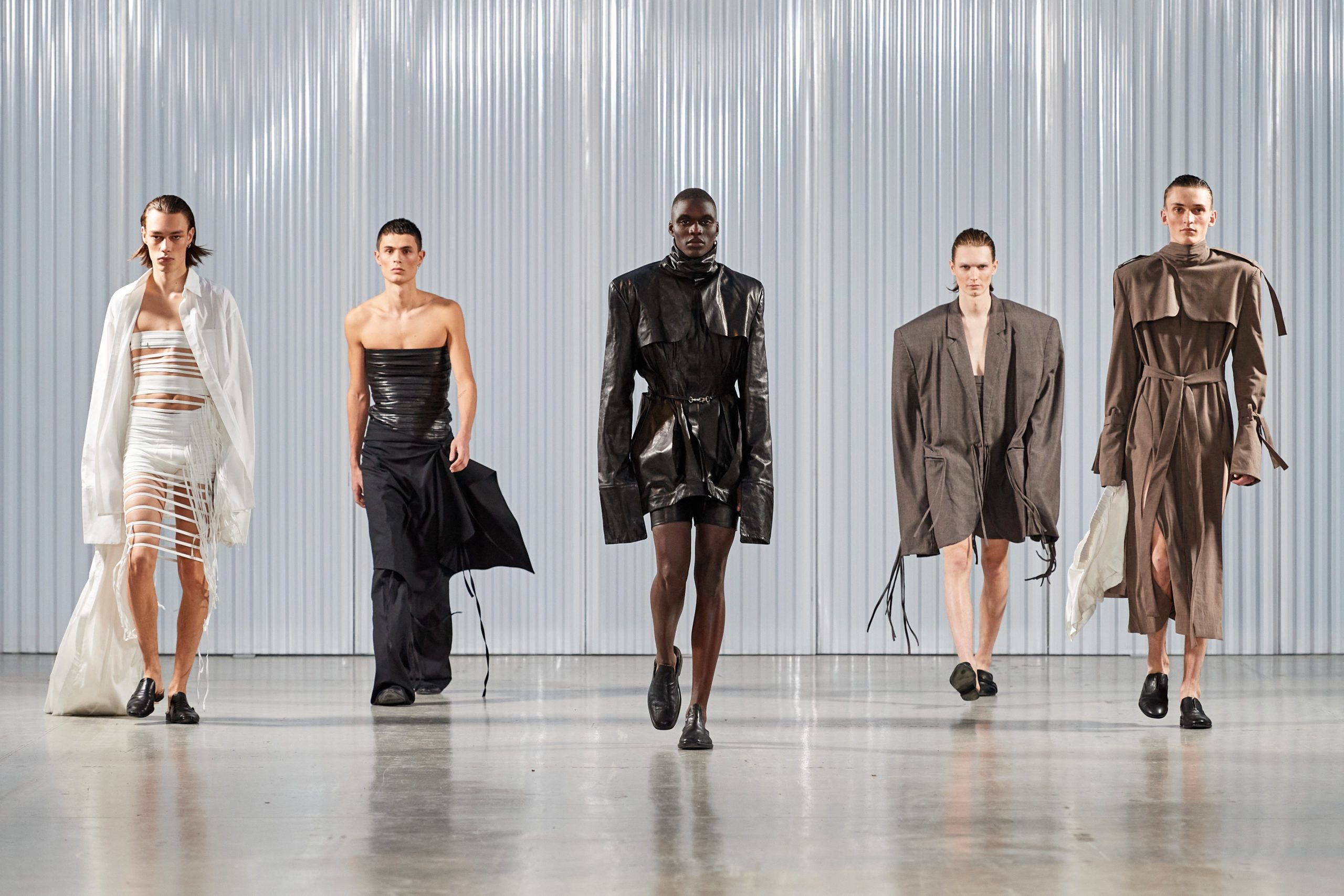 Gender-Fluid Fashion: Breaking the Binary