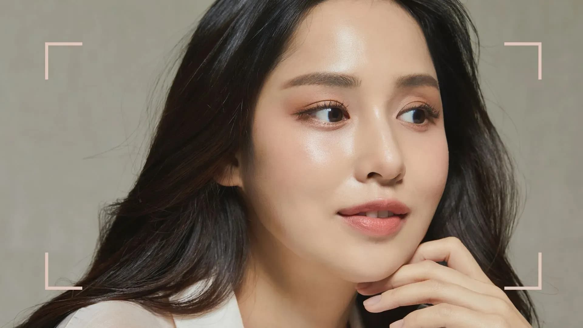 The Glass Skin Routine: A Step-by-Step Guide